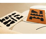 Tapis Tufté Géométrique Pictogrammes – Noir, Blanc & Marron – Chevet 6