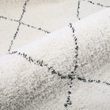 Tapis Berbère Losanges Noir et Blanc Fait Main – Style Marocain 3